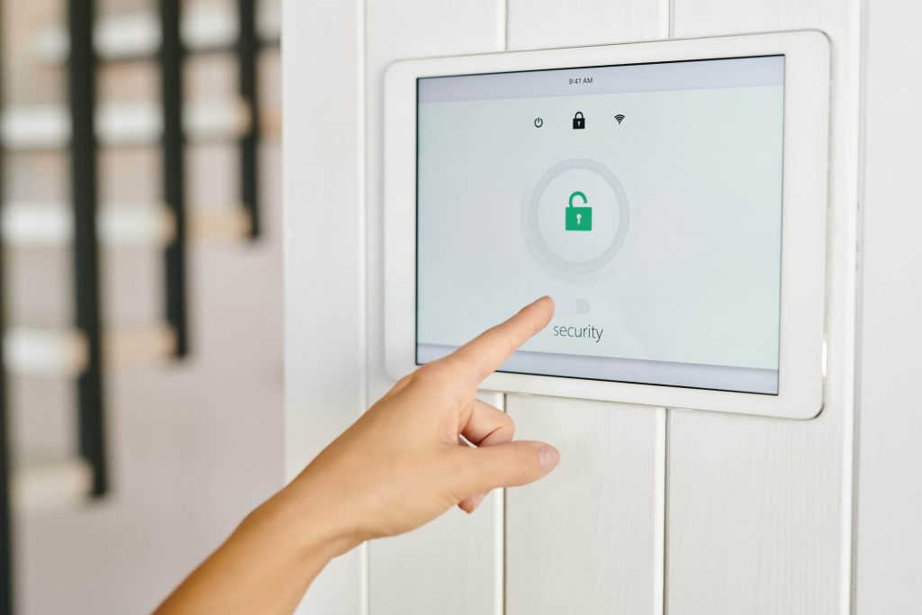 Elettrici, fibra e domotica